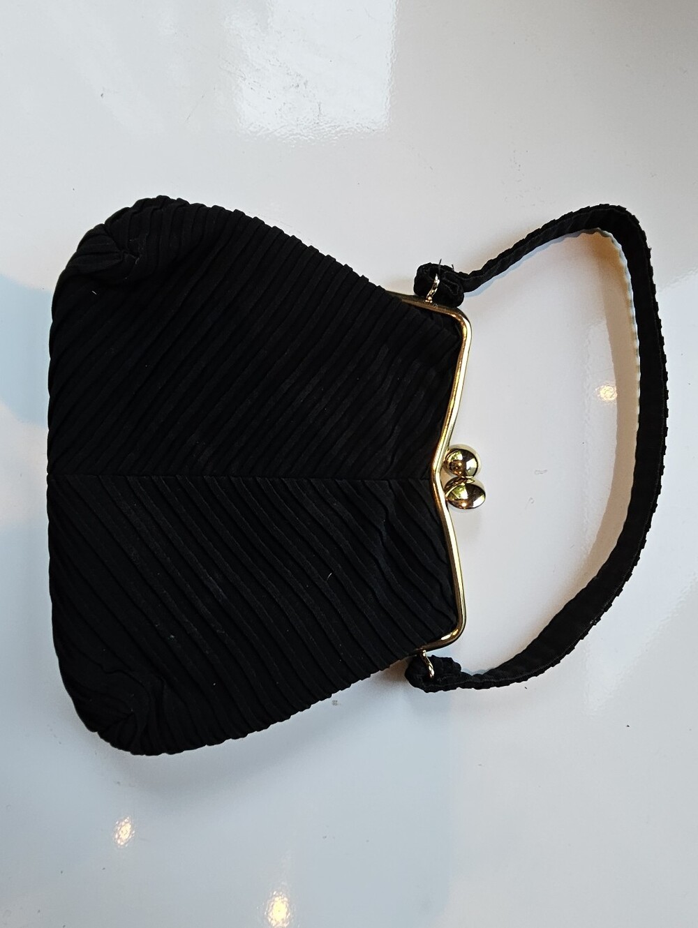 Vintage Silk‑Lined Handbag with Matching Coin Purse